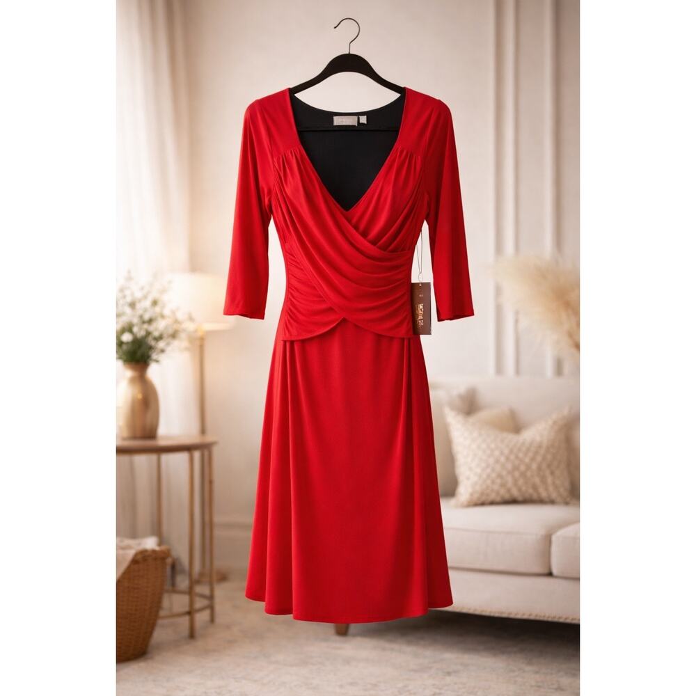 B Slim Red V Neck Sheath Dress 3/4 Sleeve NWT Size M Tummy Control Professional